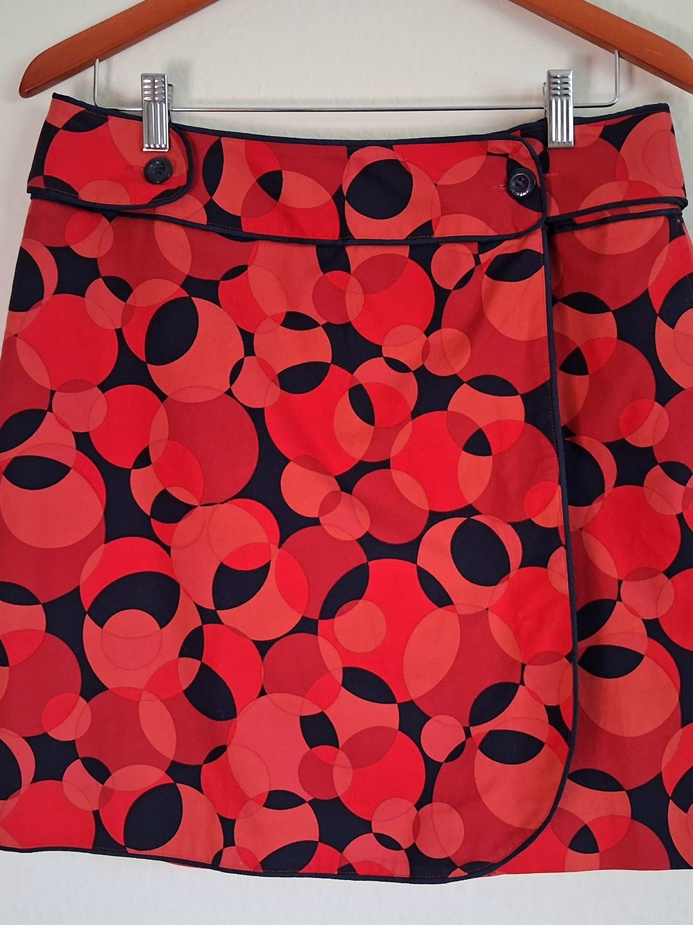 Liz Golf Red Circle Print A-Line Skort